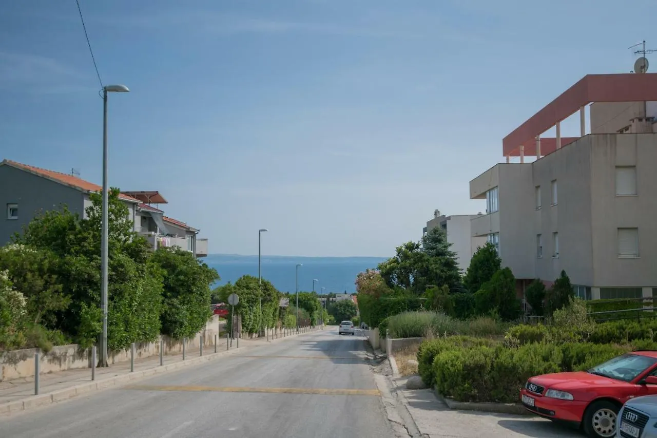 Comfortable Cozy Beach Apartment 스플리트