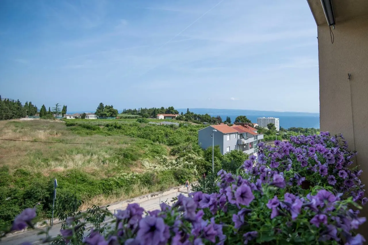 Comfortable Cozy Beach Apartment Split Croatia